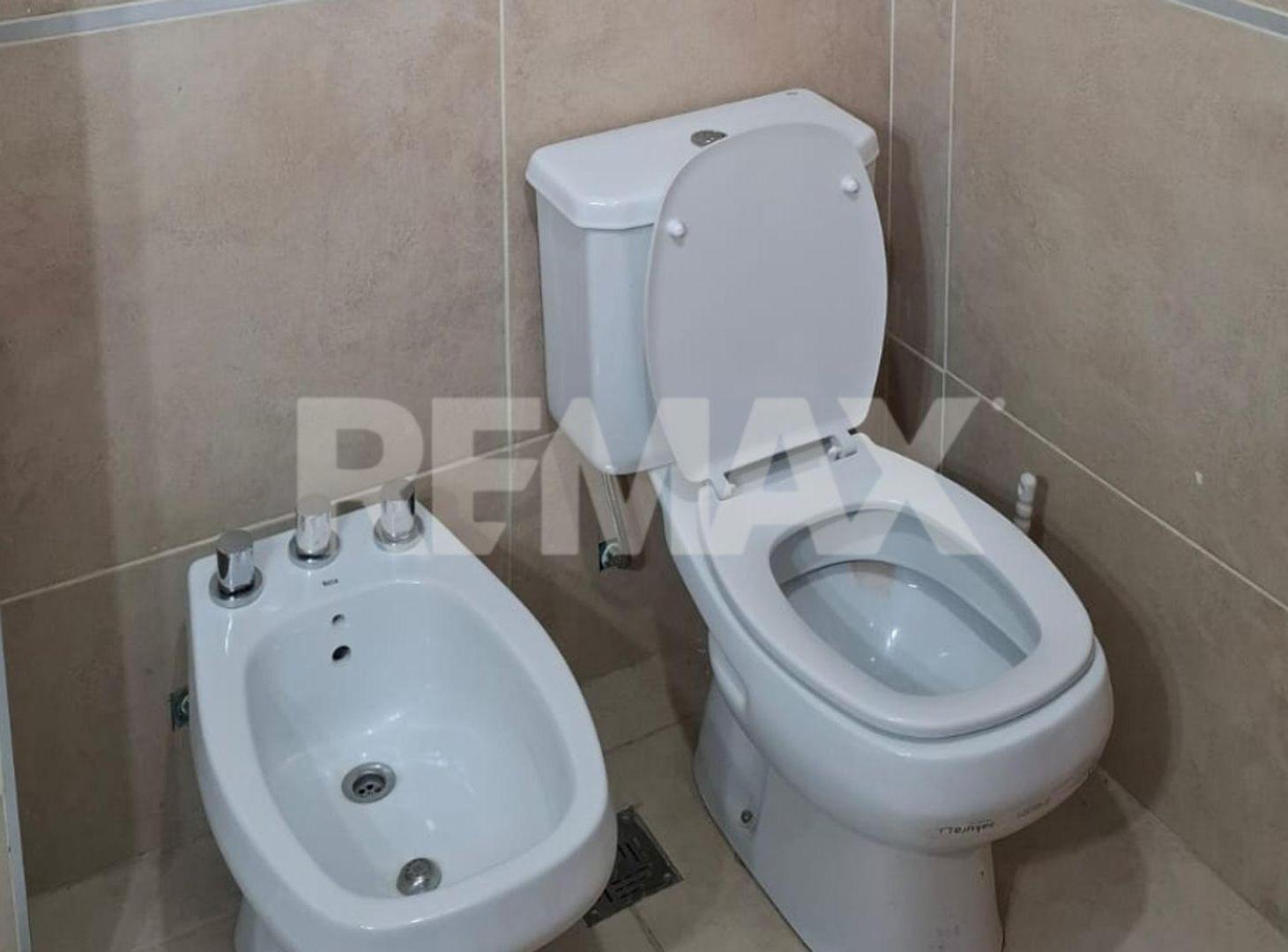 Foto de VENTA OFICINA EN EL CENTRO DE CIPOLLETTI, imagen 5