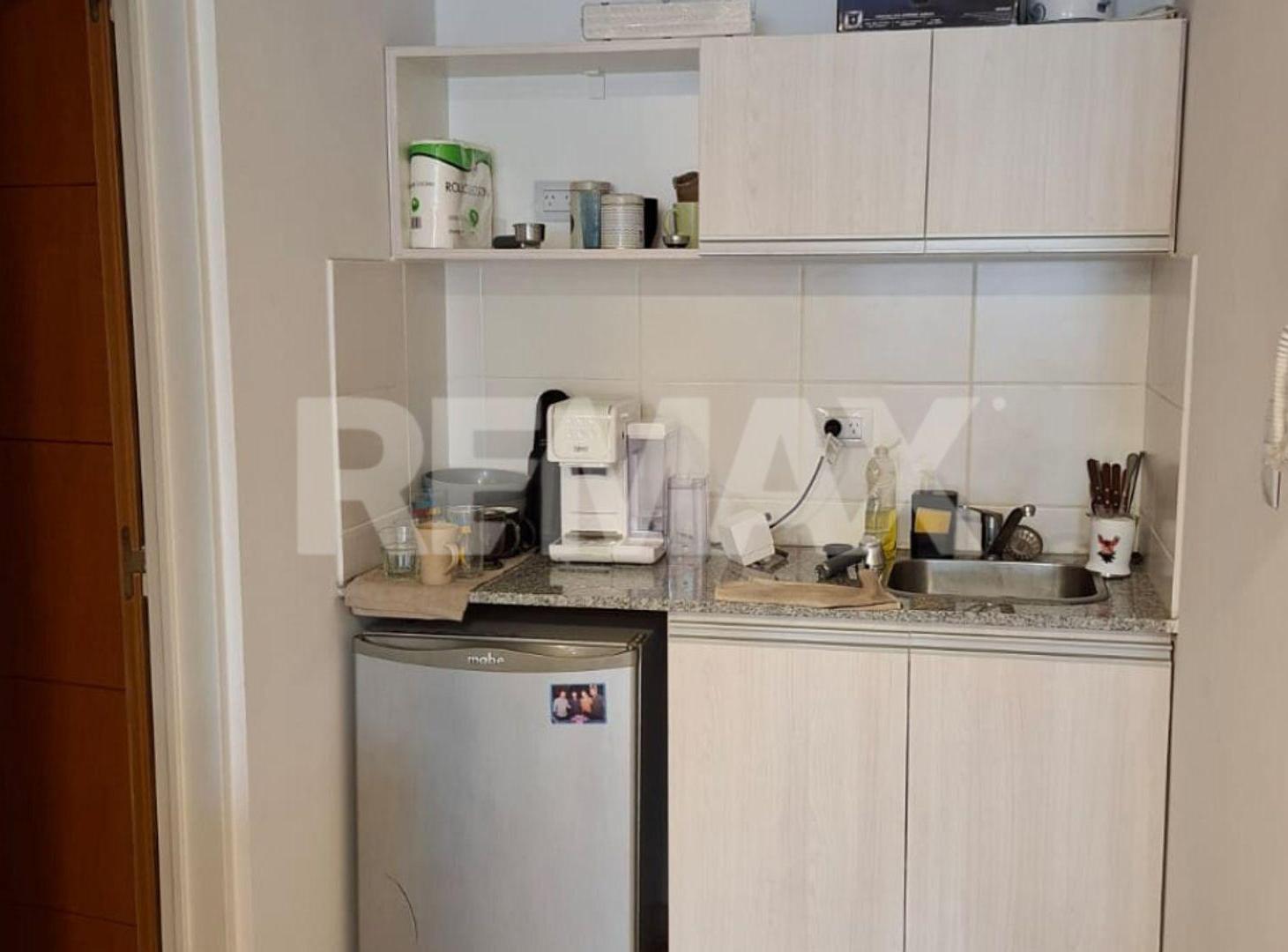Foto de VENTA OFICINA EN EL CENTRO DE CIPOLLETTI, imagen 4