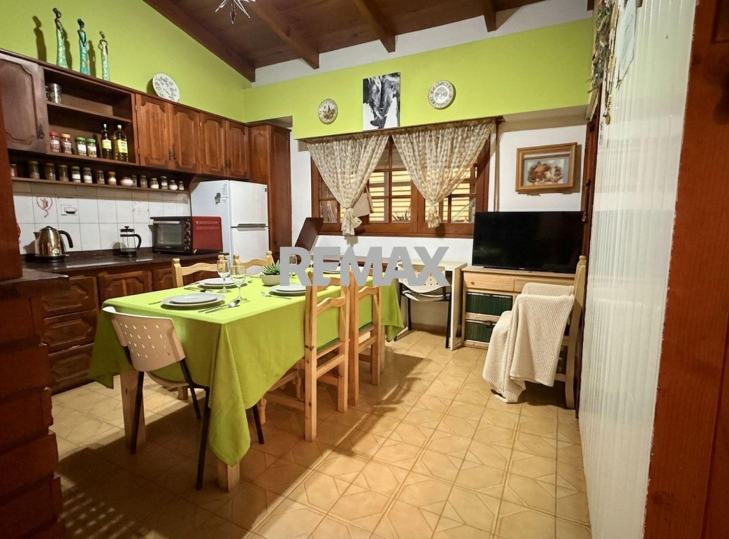 Foto de VENTA CASA C/LOCAL CONTRALMIRANTE CORDERO, imagen 1