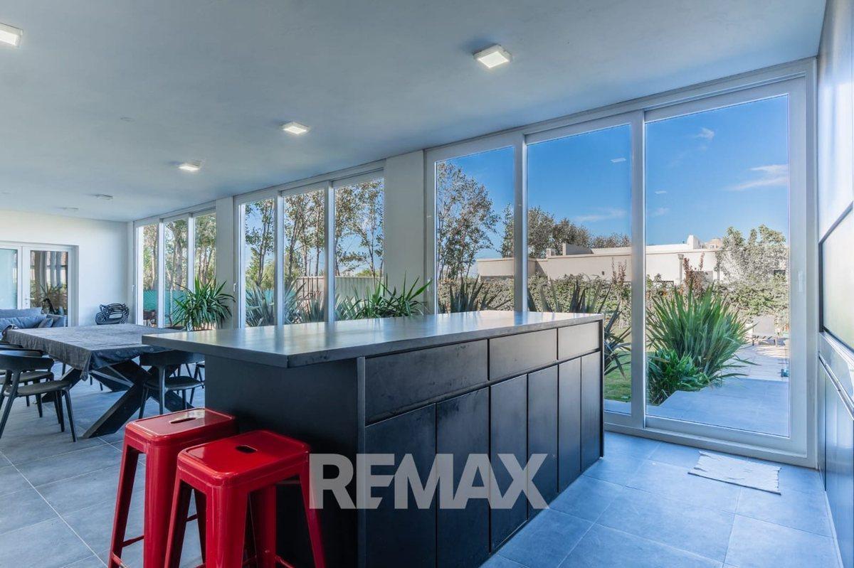 Foto de VIVIENDA BARRIO PRIVADO LA FALDA CIPOLLETTI, imagen 3