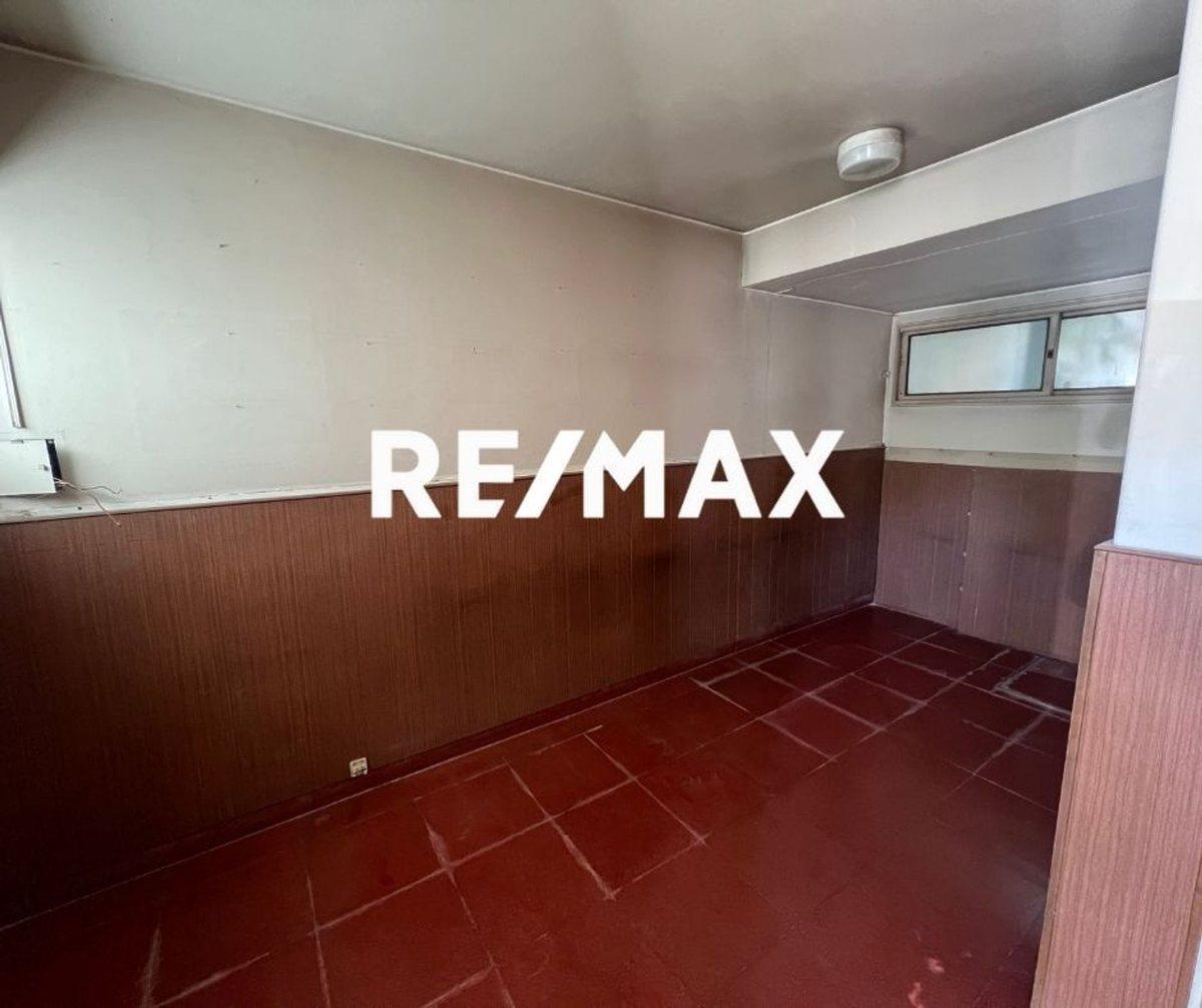Foto de VENTA CASA APTO PROFESIONAL - CIPOLLETTI, imagen 4