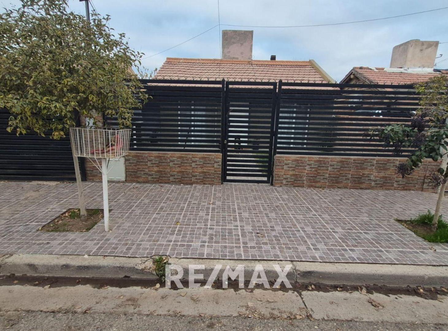 Foto de VENTA CASA 2 DORMITORIOS - NEUQUEN, imagen 2