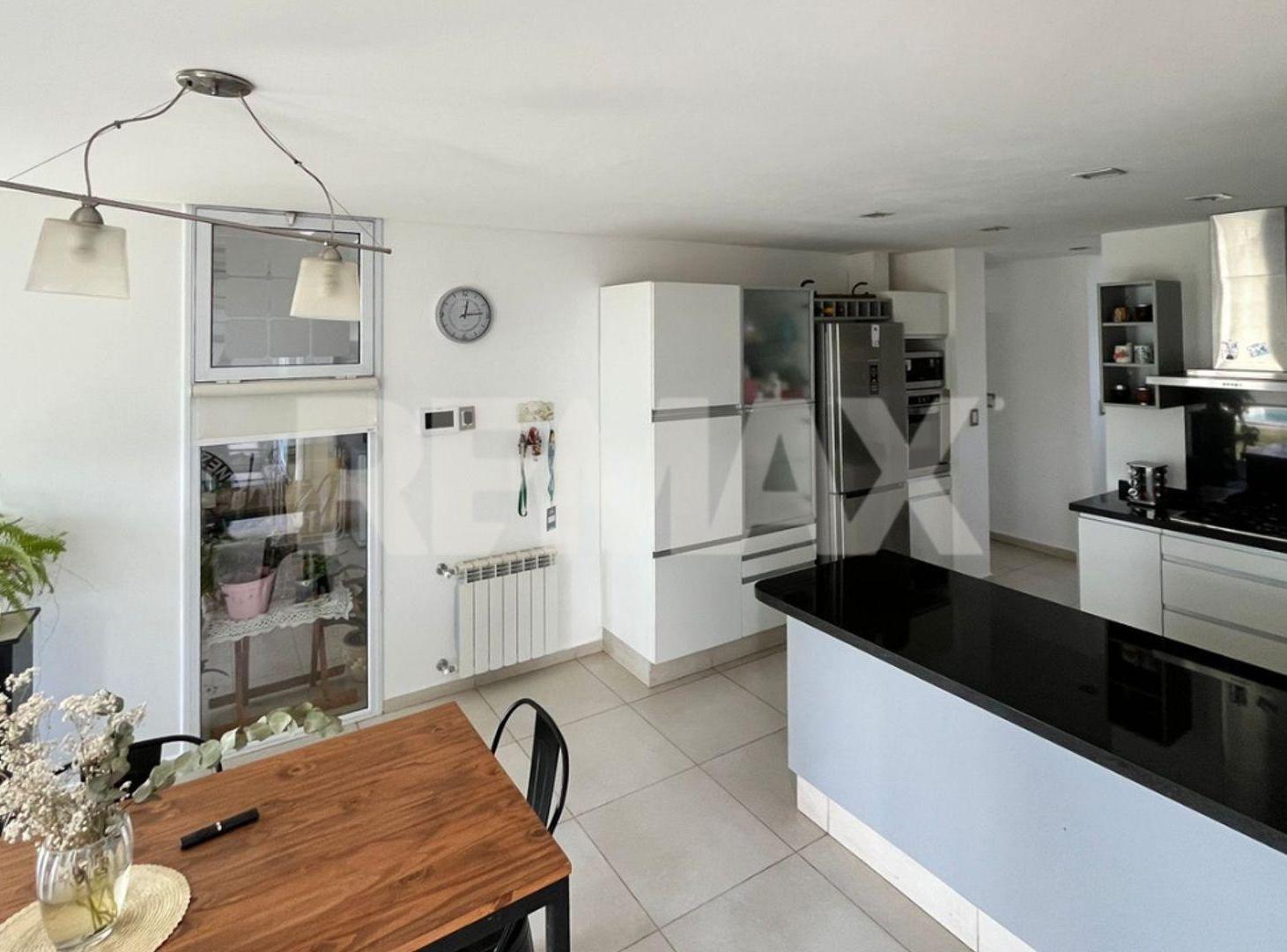 Foto de Venta casa en El manzanar Cipolletti, imagen 2