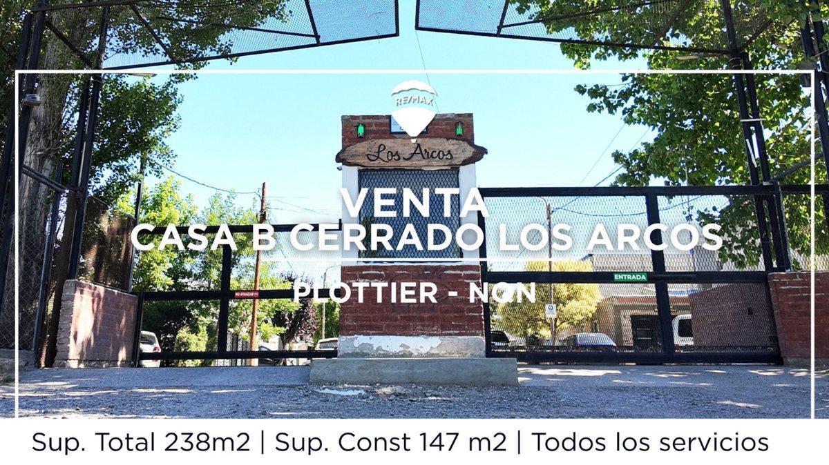 Foto de VENTA CASA 3 DORMITORIOS B CERRADO PLOTTIER, imagen 2
