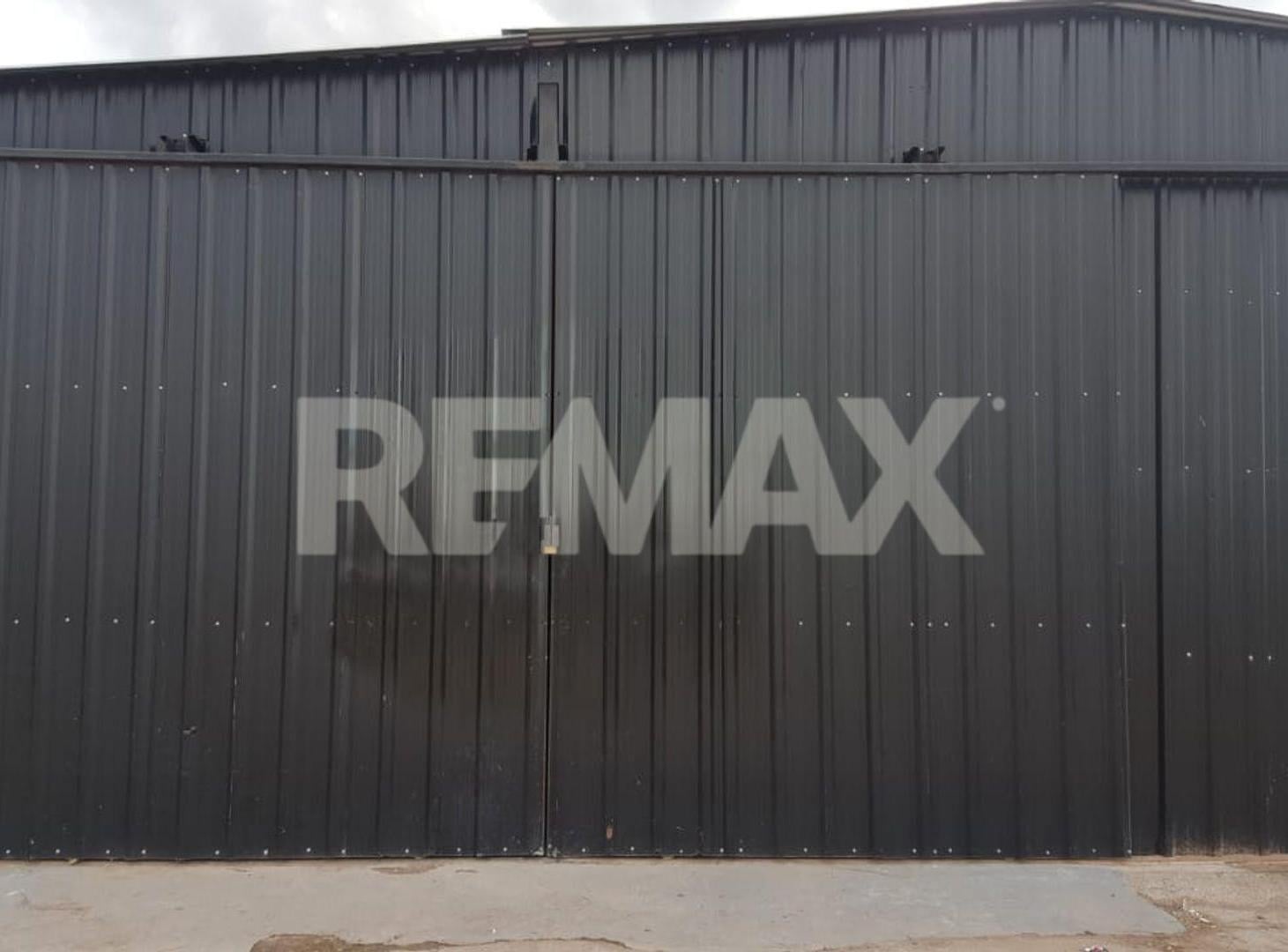 Foto de Venta Galpón y Oficina en Fernandez Oro, imagen 3