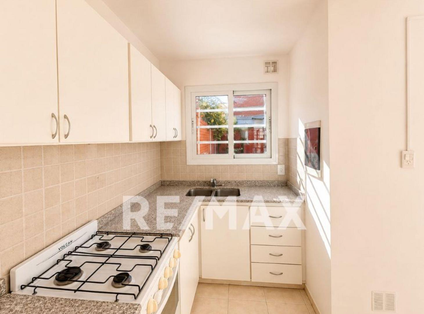 Foto de VENTA DUPLEX 2 DORMITORIOS CIPOLLETTI, imagen 4