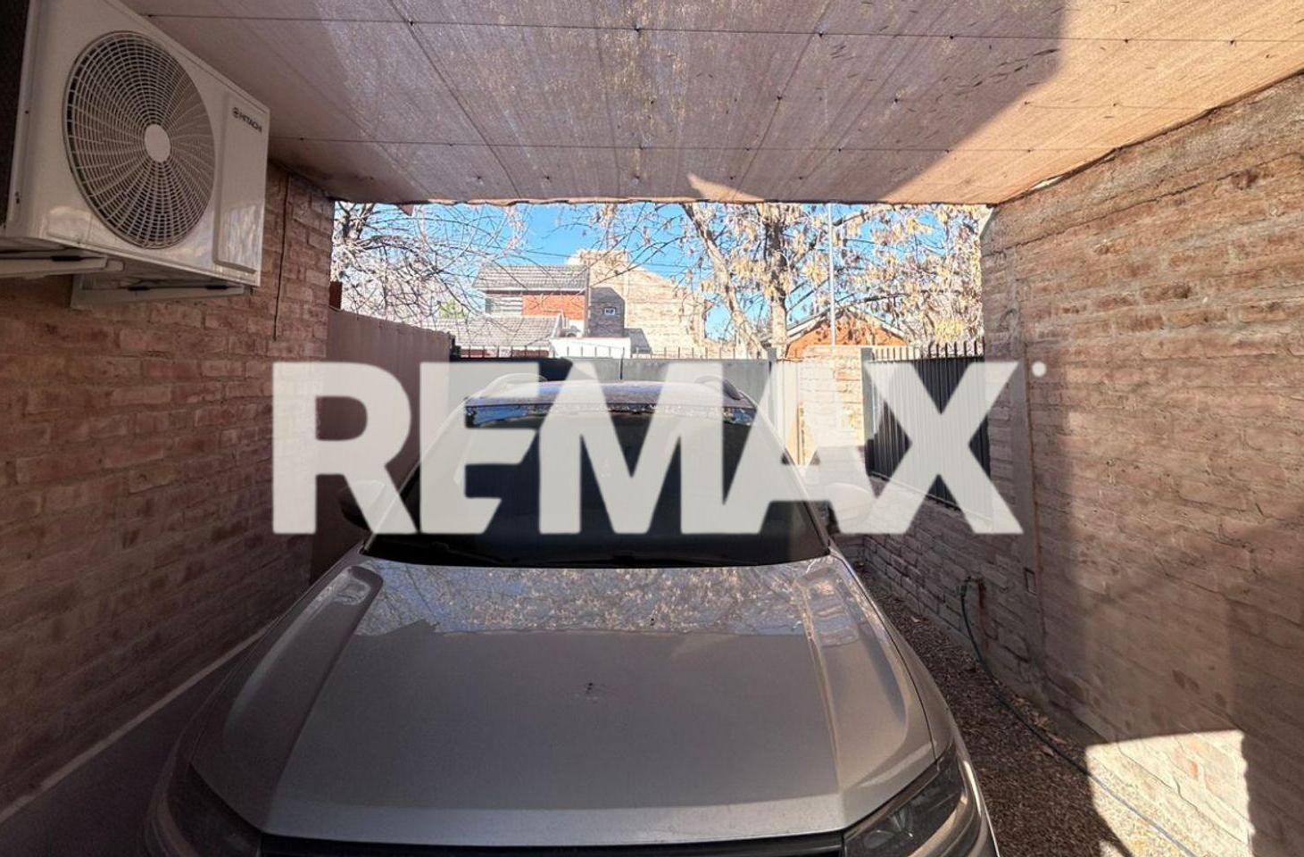 Foto de VENTA CASA 2 DORM. - RÍO NEUQUEN 206 - CIPOLLETTI, imagen 2