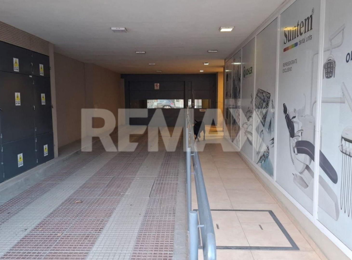 Foto de VENTA OFICINA EN EL CENTRO DE CIPOLLETTI, imagen 2