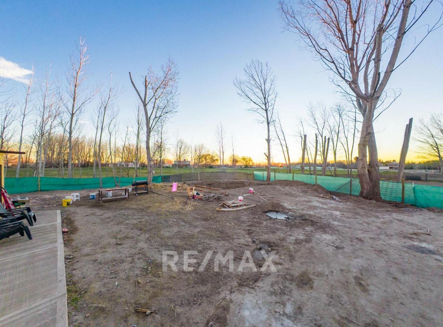 Foto de VENTA TERRENO UF 45 FONDO DE LAGUNA Y CANCHA, imagen 4