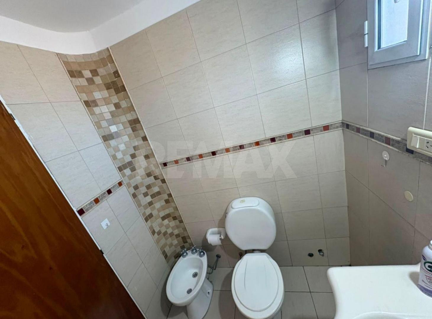 Foto de VENTA DEPARTAMENTO 1 DORMITORIO CIPOLLETTI, imagen 3
