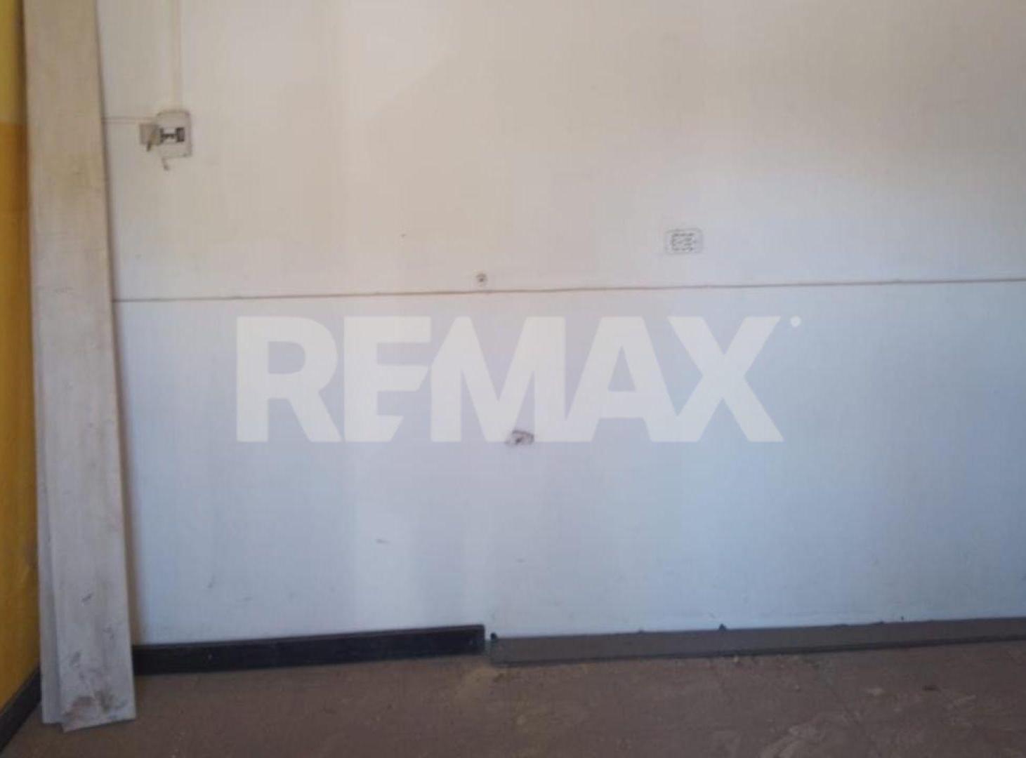 Foto de VENTA CASA APTA COMERCIAL CIPOLLETTI, imagen 5