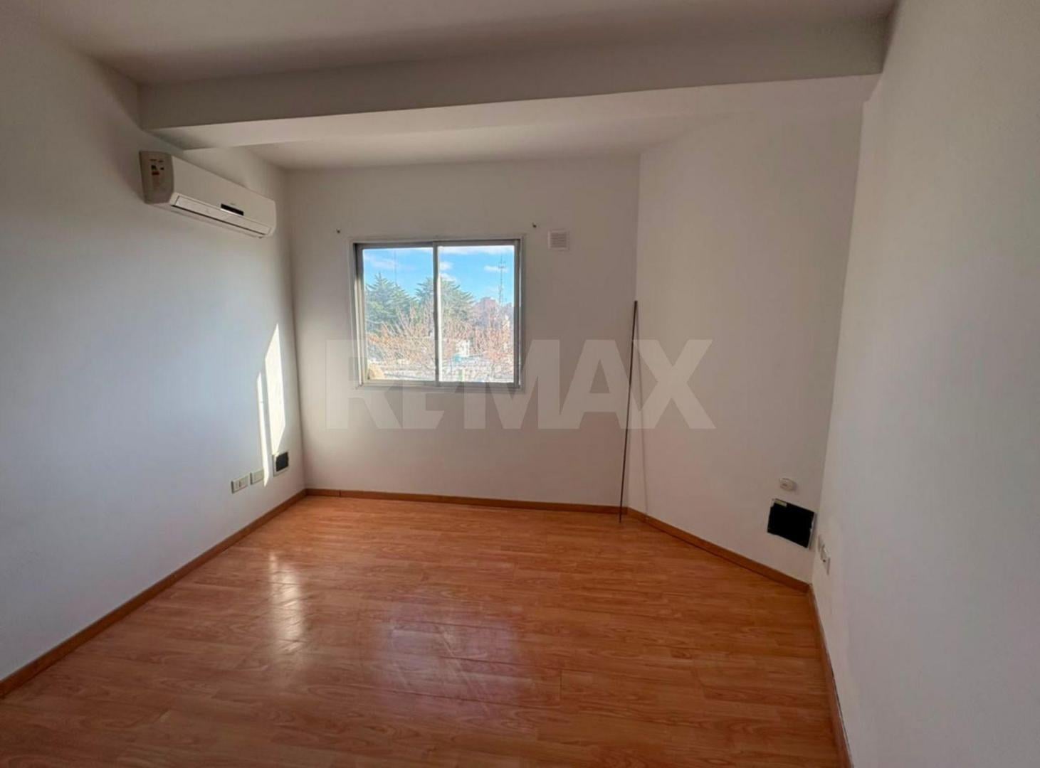Foto de ALQUILER DEPARTAMENTO 1 DORMITORIO EN CIPOLLETTI, imagen 4