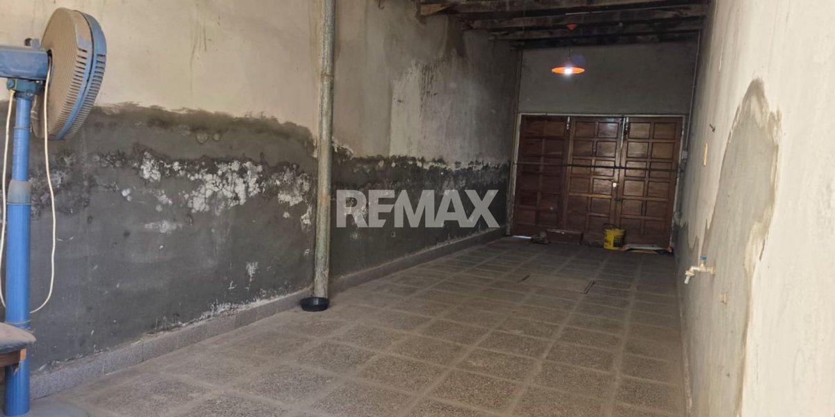 Foto de VENTA DE DOS LOCALES CON CASA, imagen 1