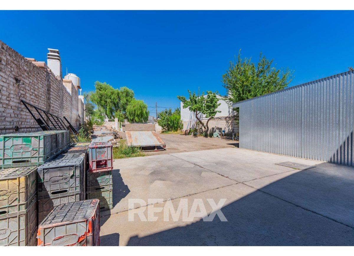 Foto de VENTA TERRENO APTO DESARROLLO C/GALPON CIPOLLETTI, imagen 4
