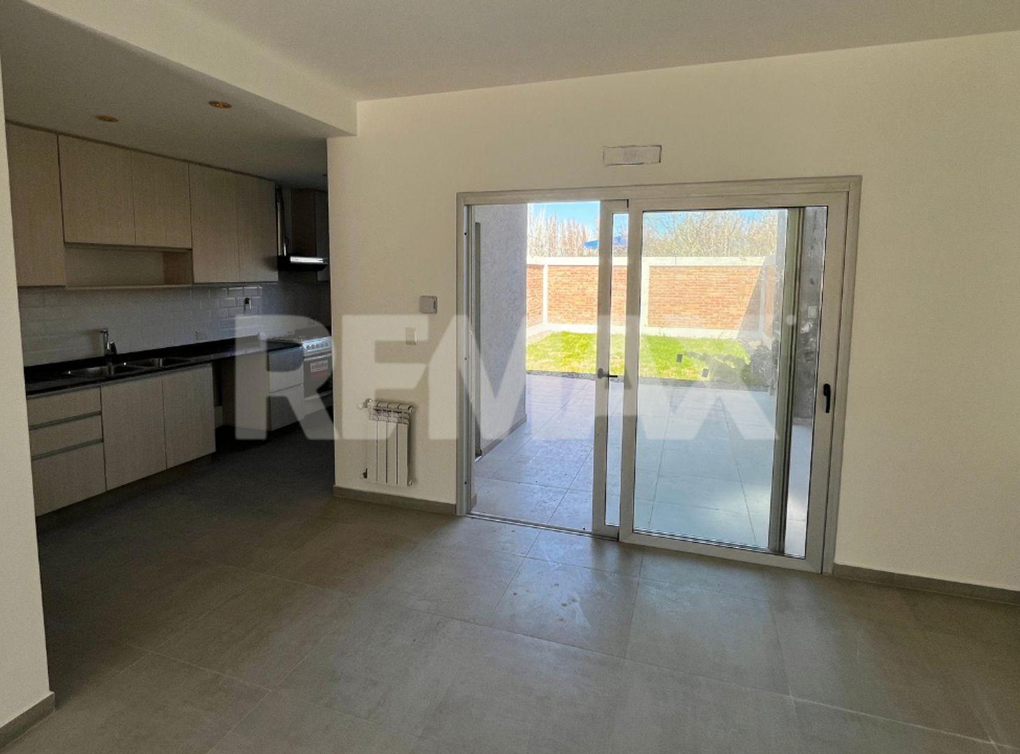 Foto de VENTA DUPLEX CIPOLLETTI, imagen 5