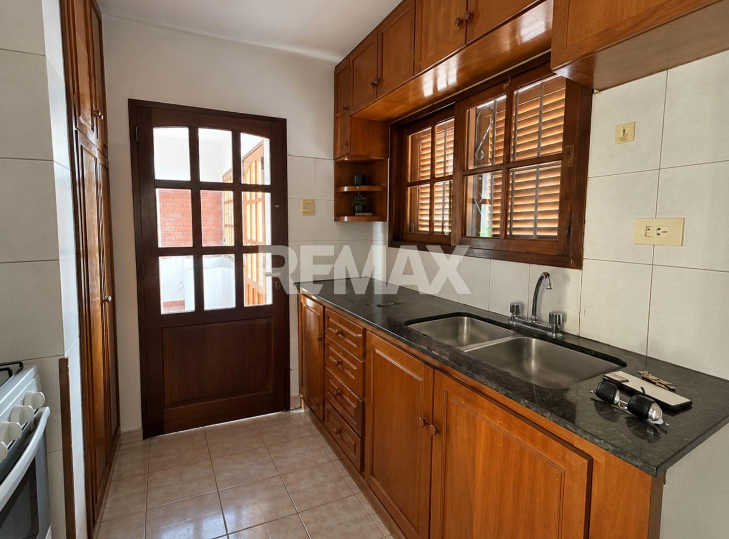 Foto de ALQUILER CASA NQN 4 DORMITORIOS, imagen 3