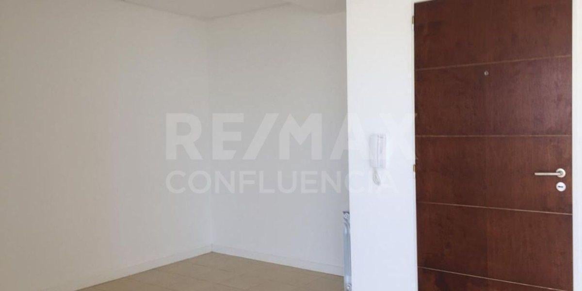 Foto de VENTA DE DEPARTAMENTO 1 DORMITORIO CIPOLLETTI, imagen 4