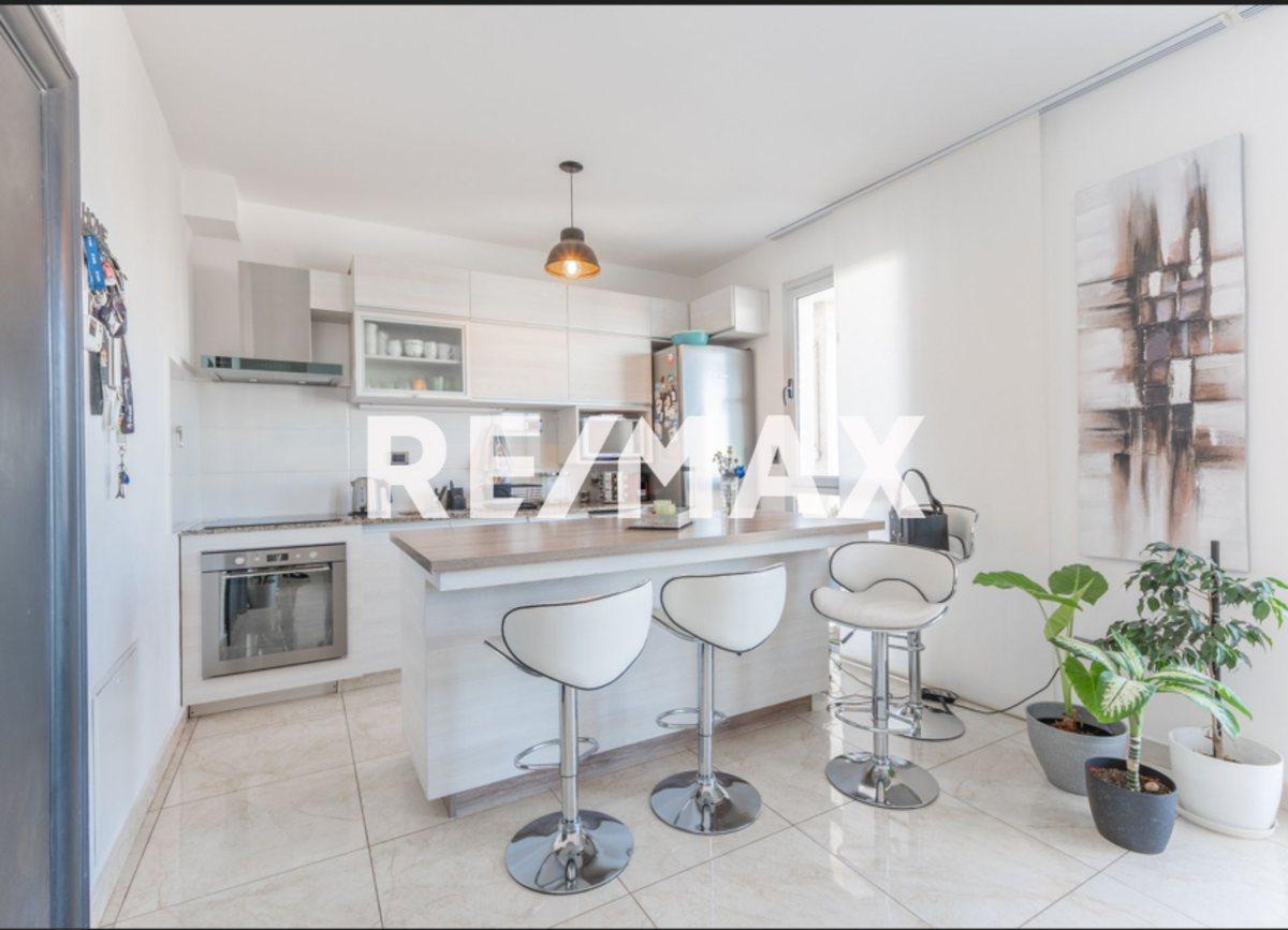 Foto de VENTA DEPARTAMENTO 2 DORMITORIOS CENTRO NEUQUEN, imagen 3