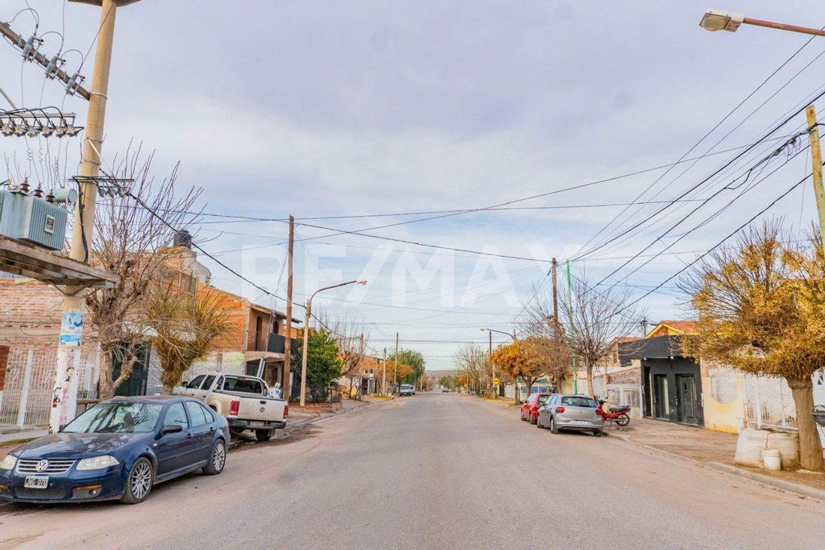 Foto de VENTA DUPLEX 3 DORMITORIOS NEUQUEN, imagen 4