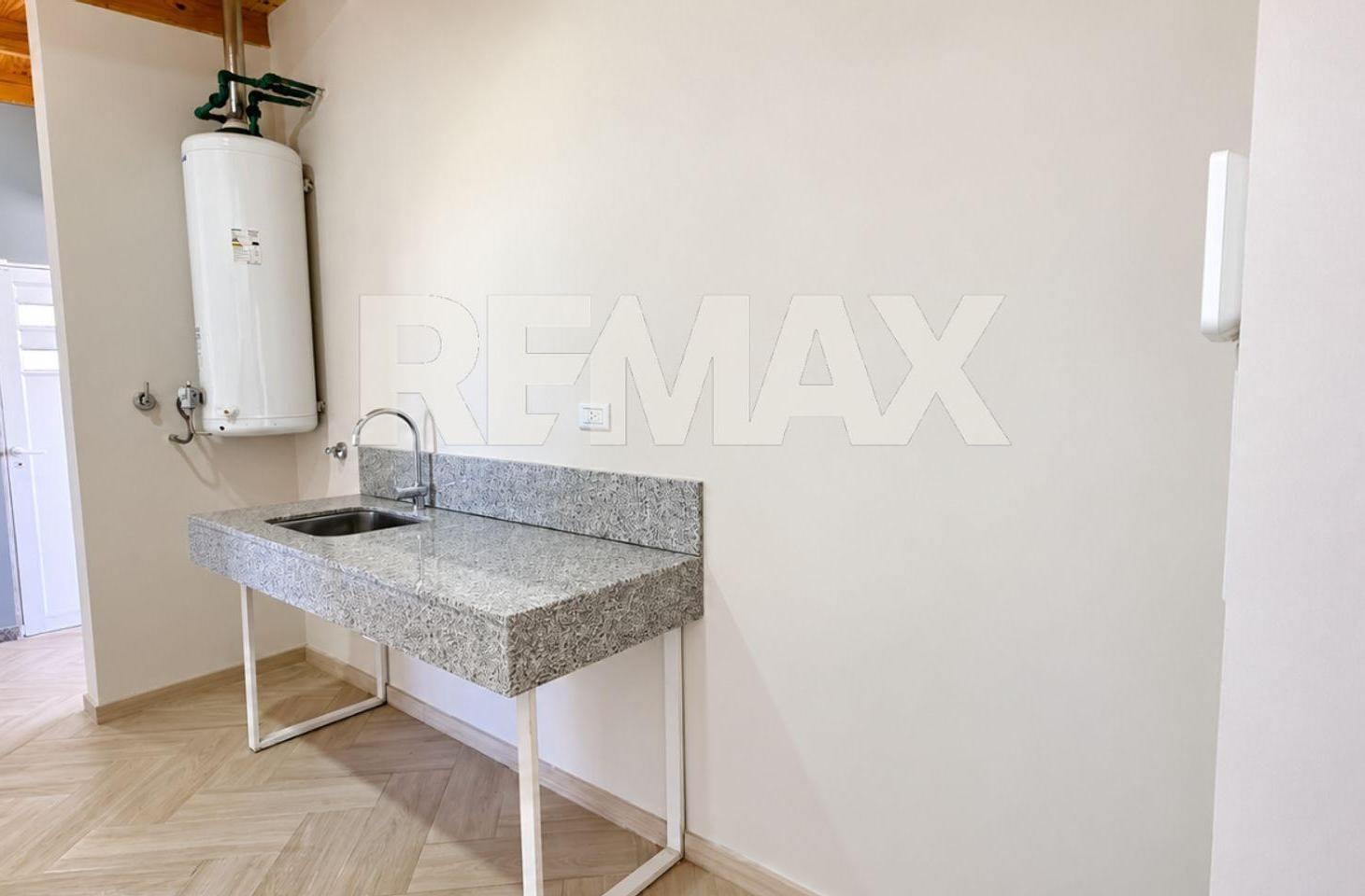 Foto de VENTA CASA 2 DORMITORIOS PIEDRAS BLANCAS, imagen 3