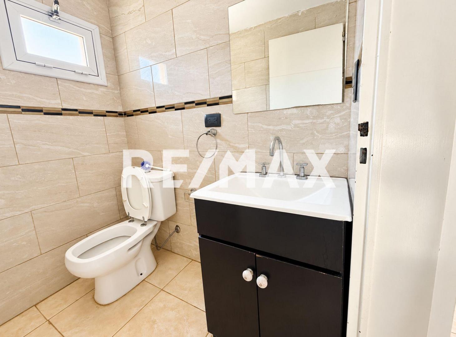 Foto de VENTA CASA 2 DORMITORIOS + QUINCHO FERNANDEZ ORO, imagen 2