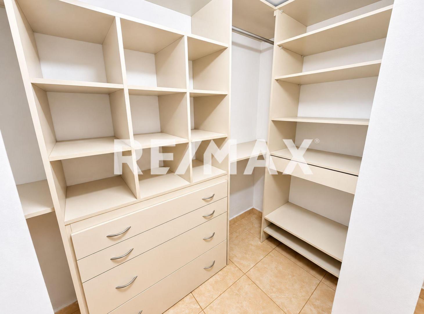 Foto de VENTA CASA 2 DORMITORIOS + QUINCHO FERNANDEZ ORO, imagen 4
