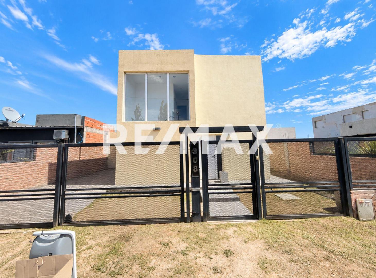 Foto de VENTA CASA 2 DORMITORIOS + QUINCHO FERNANDEZ ORO, imagen 3