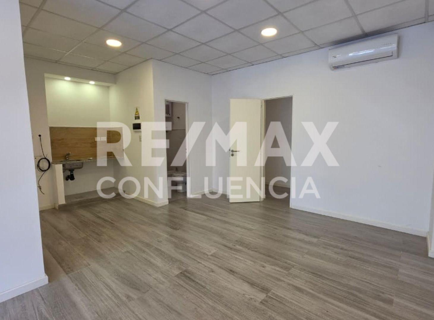 Foto de ALQUILER LOCAL COMERCIAL CIPOLLETTI, imagen 2