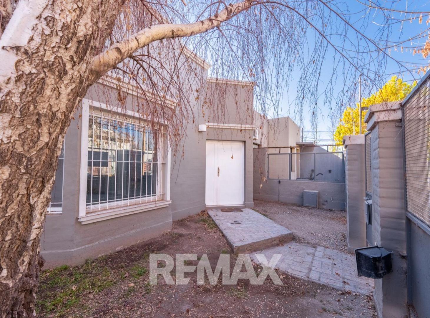 Foto de VENTA CASA Bº LOS TILOS - CIPOLLETTI, imagen 3