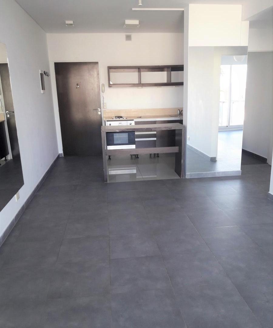 Foto de Alquiler - 2 Ambientes - Cochera - Torre Awwa - Av. Libertador - Olivos, imagen 4