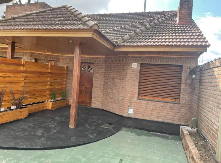 AQUILER CASA - 169 e/ 519 y 520 1