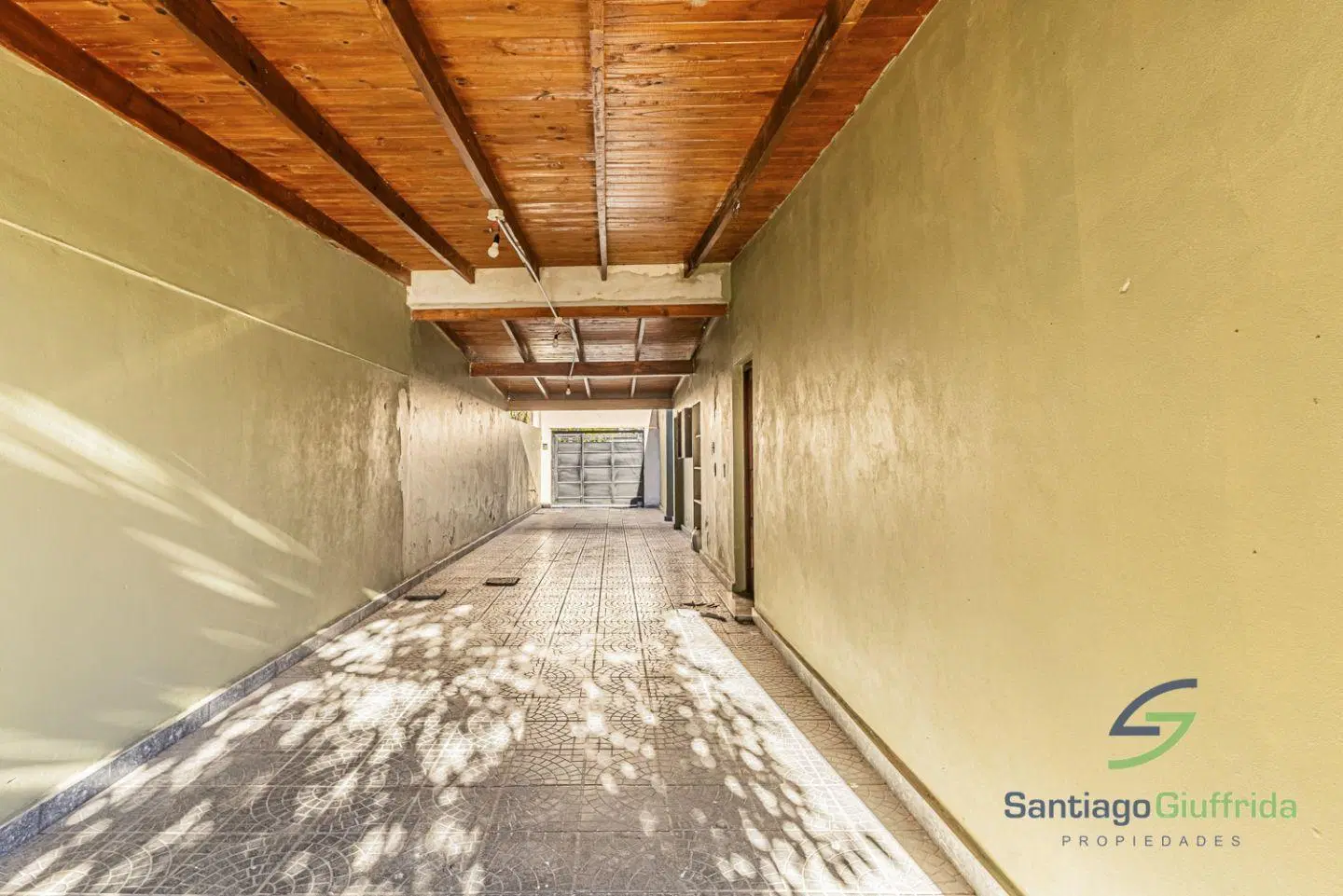 CASA 3 DORM. + DEPTO 1 DORM LOTE 390M2 3