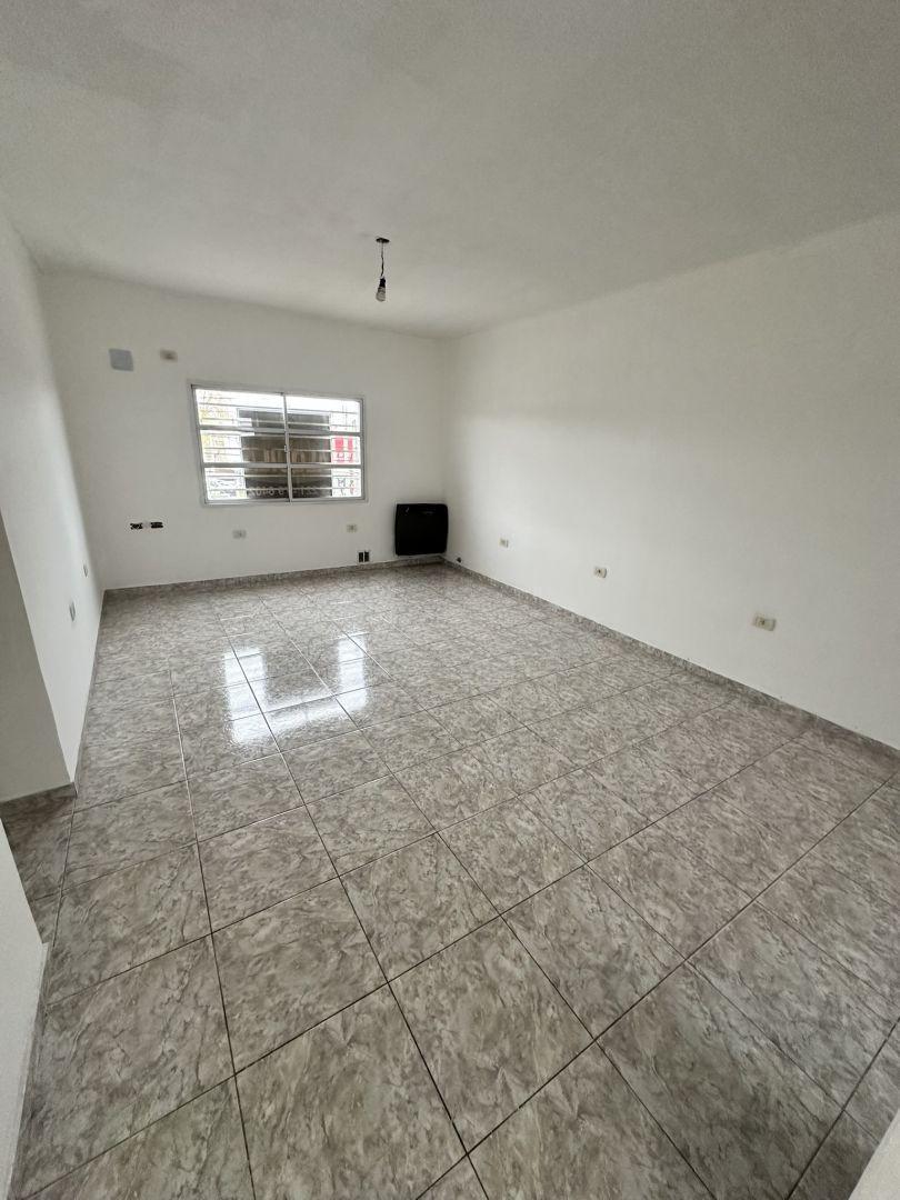 Foto de DEPTO 2 DORMITORIOS - 520 y 169, imagen 3