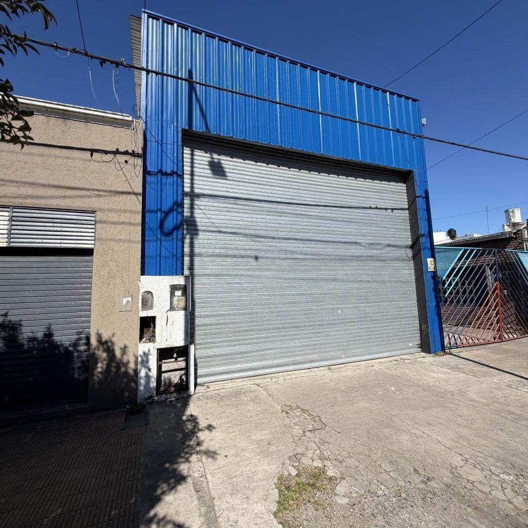 Foto de SOBRE AV. 60 180m2, imagen 2