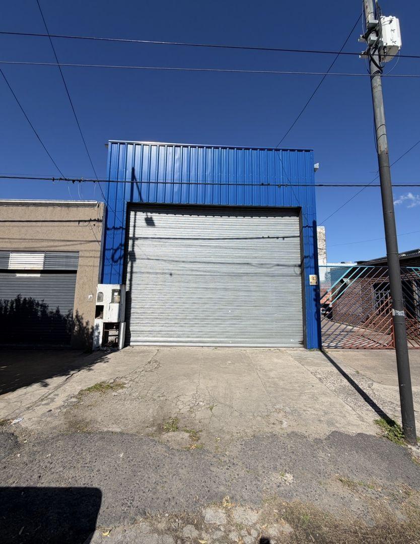 Foto de SOBRE AV. 60 180m2, imagen 3
