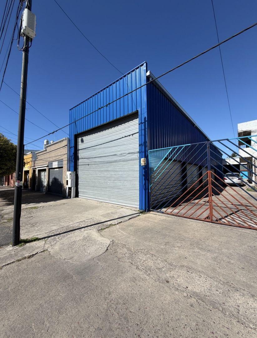 Foto de SOBRE AV. 60 180m2, imagen 3