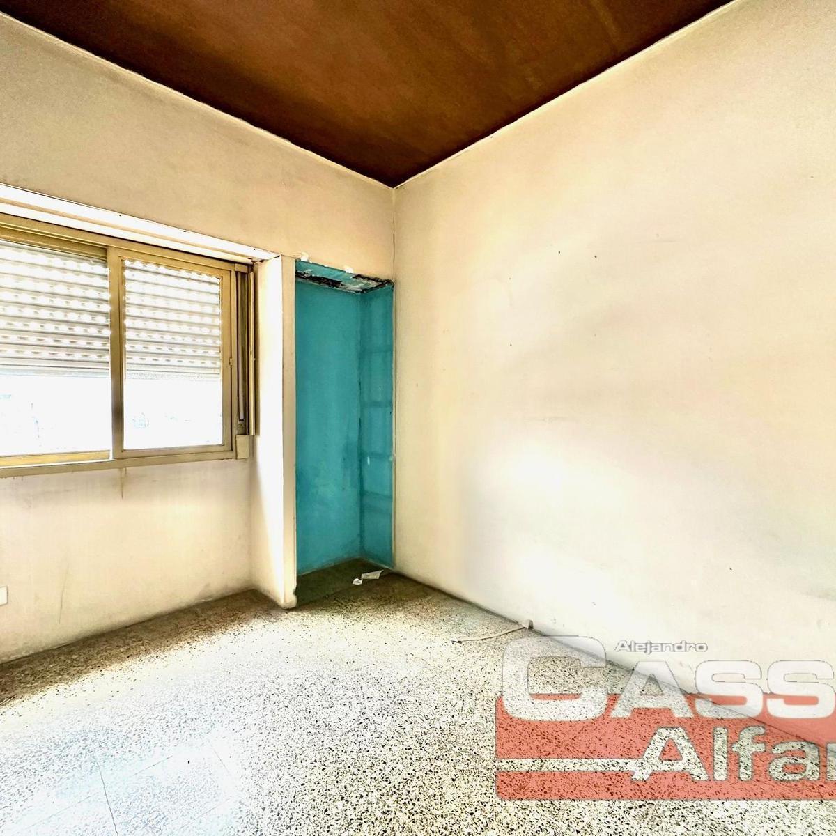 Chalet con Mas de 5 Dorm., Quincho, Parque, Garage, Tres Baños, Baulera, Barrio Residencial 4