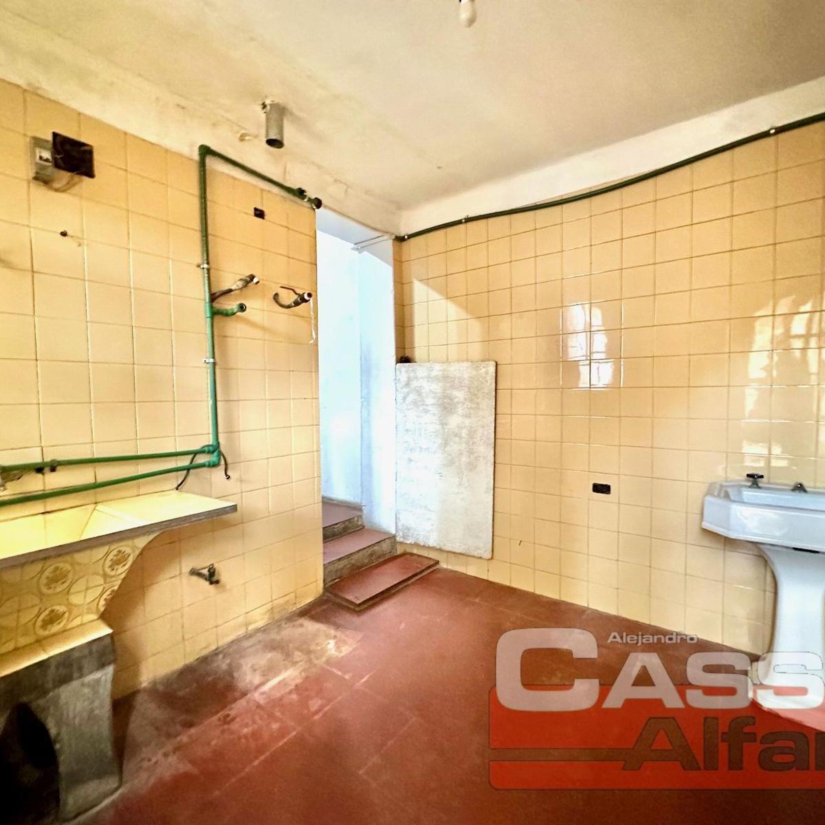 Chalet con Mas de 5 Dorm., Quincho, Parque, Garage, Tres Baños, Baulera, Barrio Residencial 1