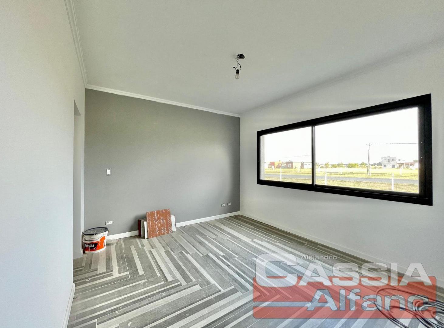 Foto de CASA 4 AMBIENTES A ESTRENAR, IMPECABLE ESTADO EN BARRIO CERRADO, imagen 3