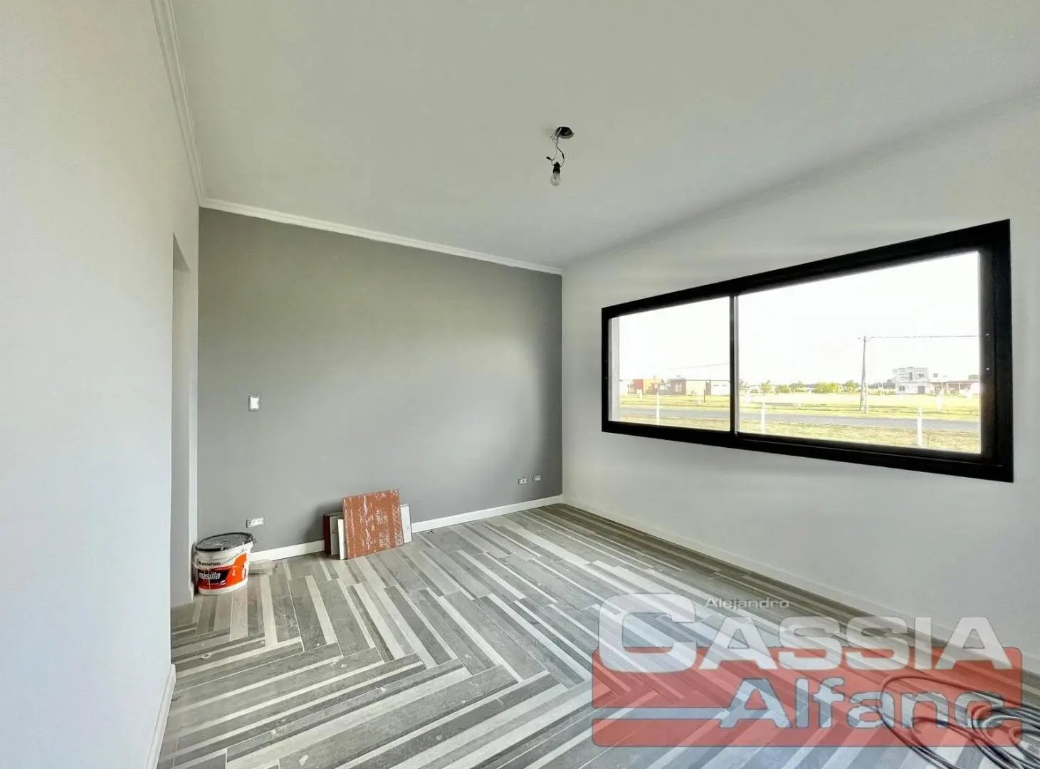 CASA 4 AMBIENTES A ESTRENAR, IMPECABLE ESTADO EN BARRIO CERRADO 3