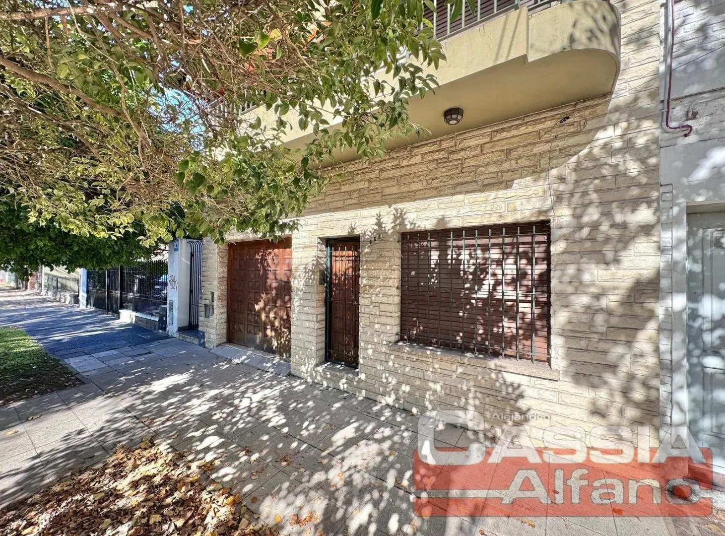CASA EN PH AL FRENTE, 3 DORMITORIOS, GARAGE, PATIO, TERRAZA Y QUINCHOI 3