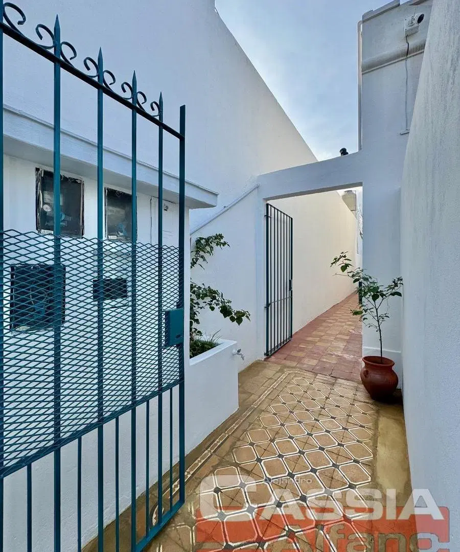 DEPARTAMENTO EN PH PLANTA BAJA PASILLO, RECICLADO 5