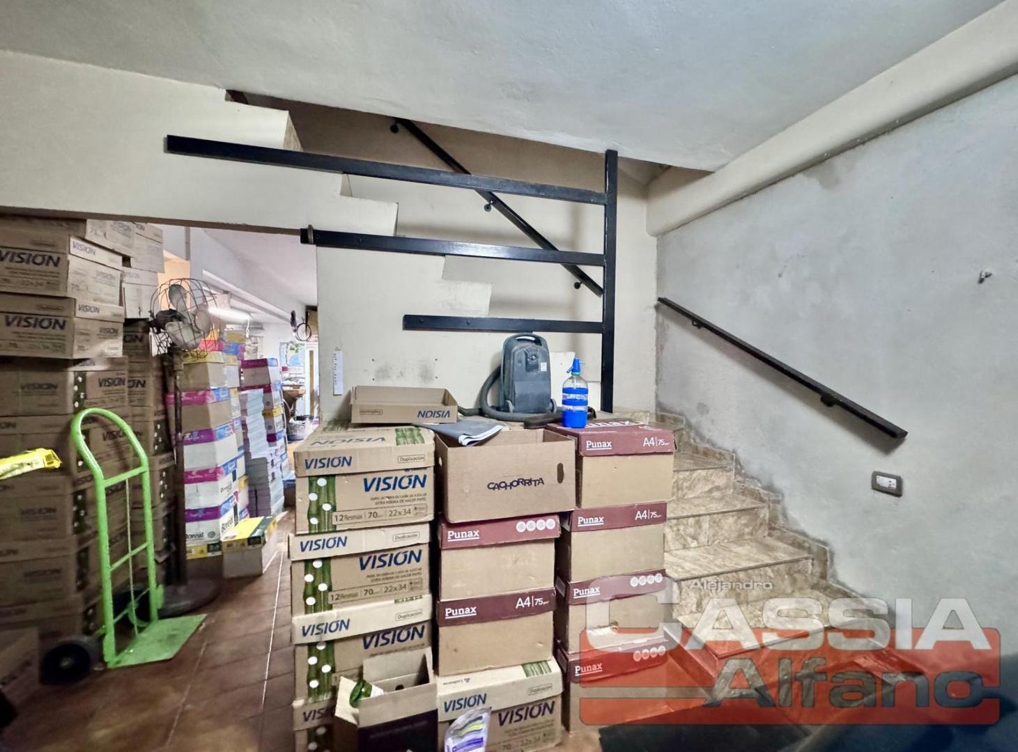 Foto de EDIFICIO COMERCIAL, LOCAL CON VIVIENDA, DEPOSITO ALTA EXPOSICION, imagen 2