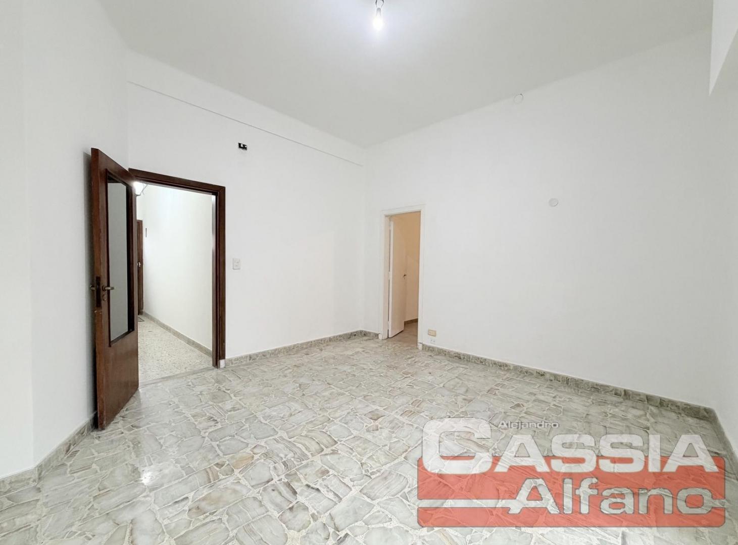 Foto de PH TIPO CASA EN PLANTA BAJA DOS DORMITORIOS Y PATIO CON PARRILLA, imagen 1