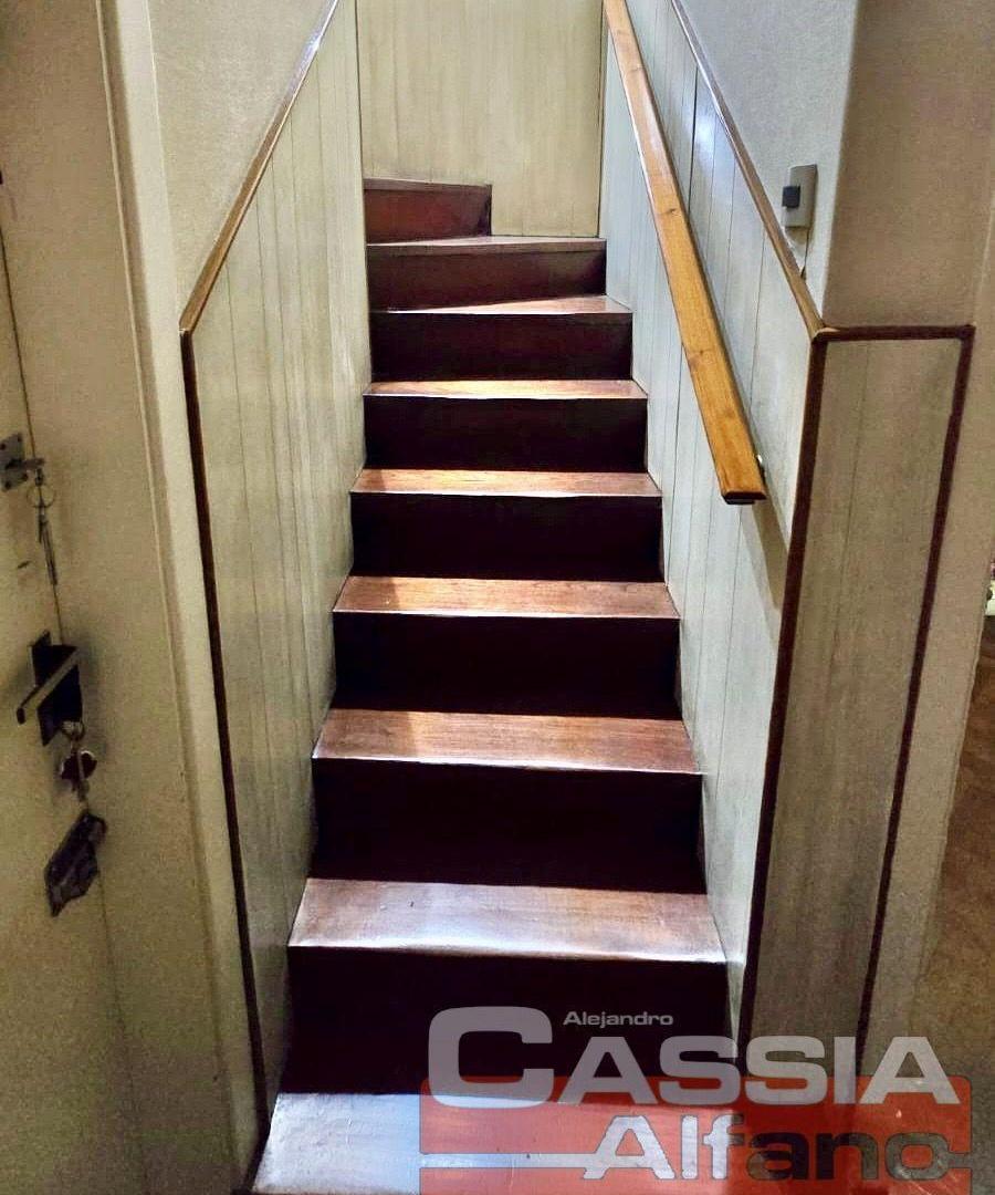 Foto de CHALET DETALLES CAT. 3 DORMITORIOS, GARAGE, QUINCHO Y PATIO CON TERRAZA, imagen 3