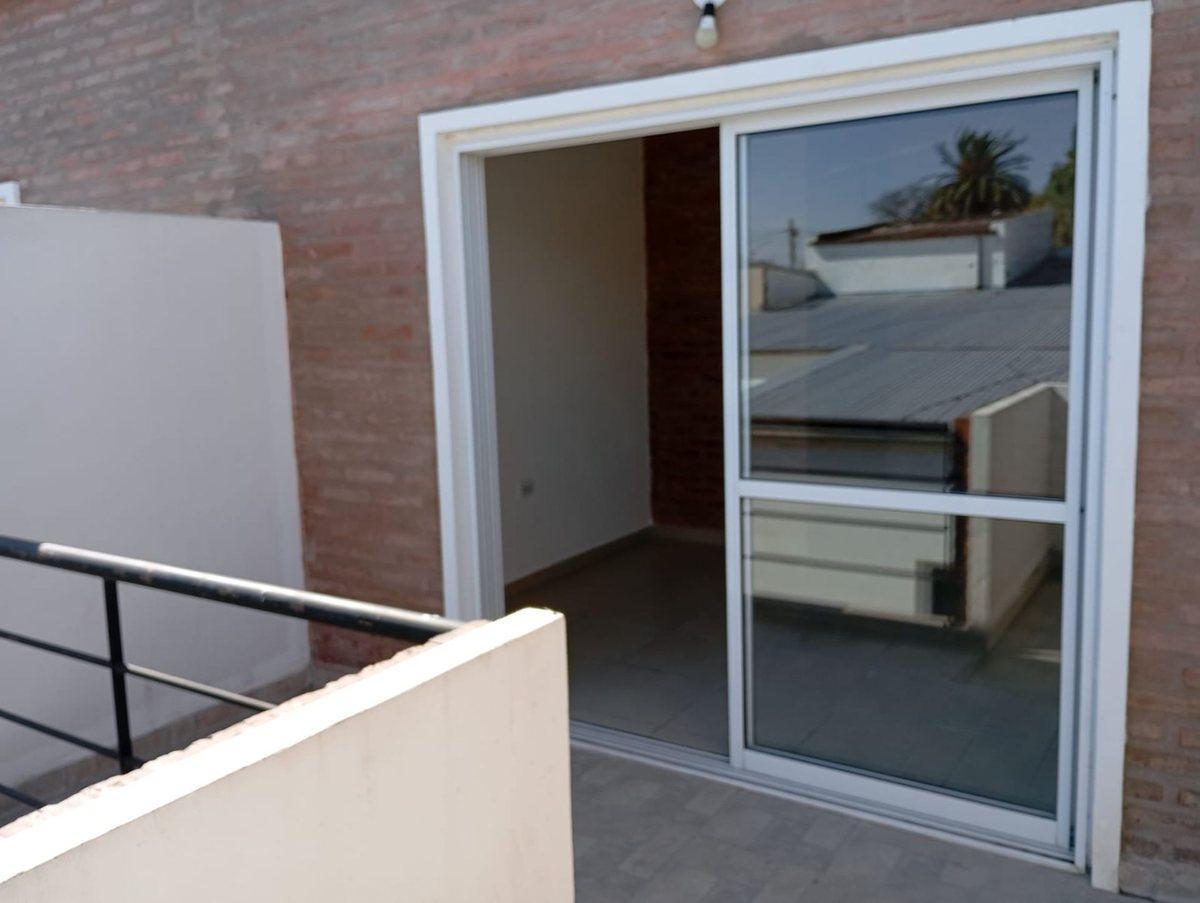 3 Departamentos 1 Dormitorio Zona Centro. 3