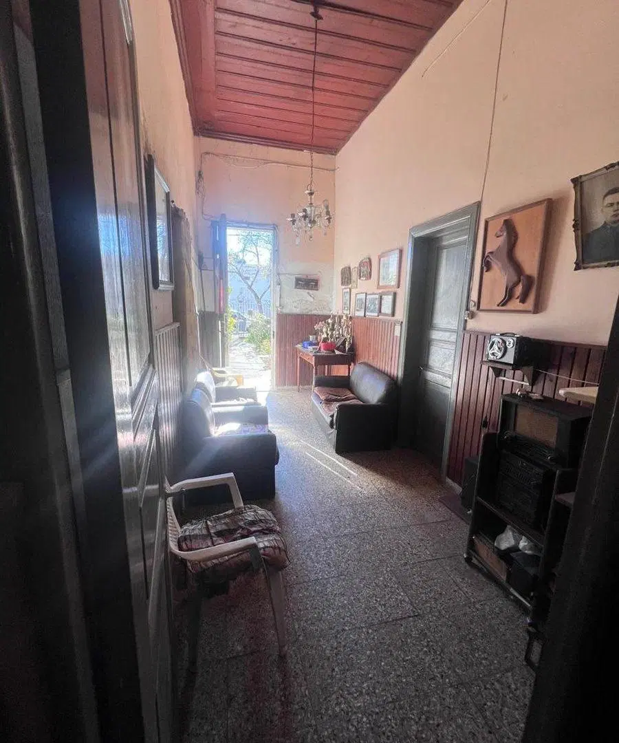 VENTA CASA a refaccionar c/ amplio terreno- Centro 2
