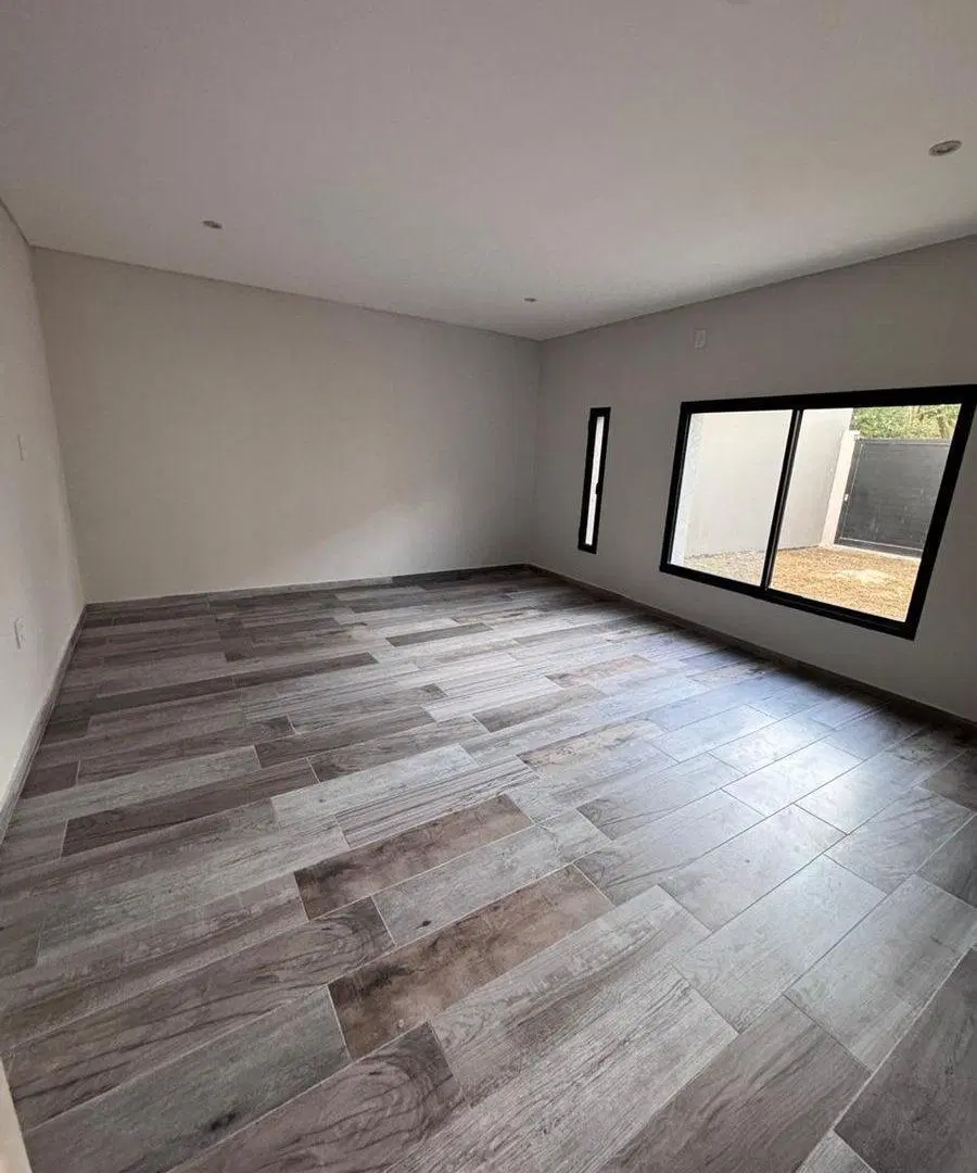 Venta Casa a estrenar - Zona parque 3