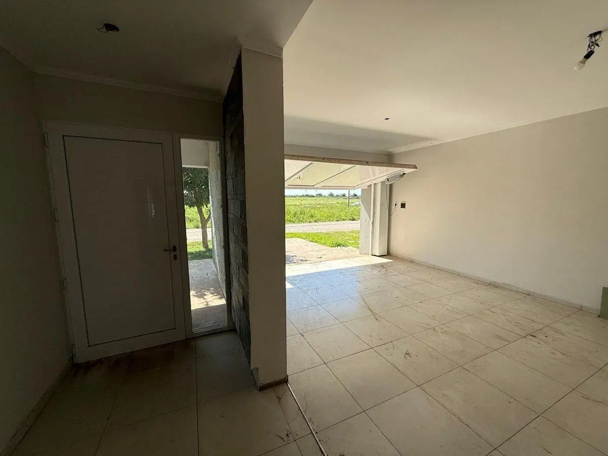 VENTA CASA A ESTRENAR - Barrio Oeste, Esperanza.- 4