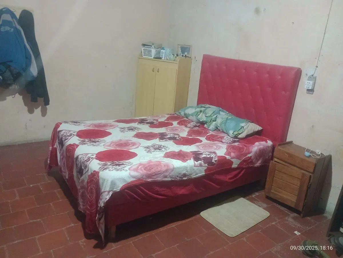VENTA CASA 2 DORMITORIOS - ZONA CENTRO.- 3